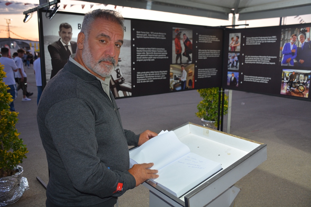 "ANİ ÖLÜMÜ HERKESİ ÜZDÜ"