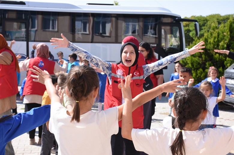 Damla Ekibi Afyonkarahisar'da Gönüllülük Ruhunu Yükseltti