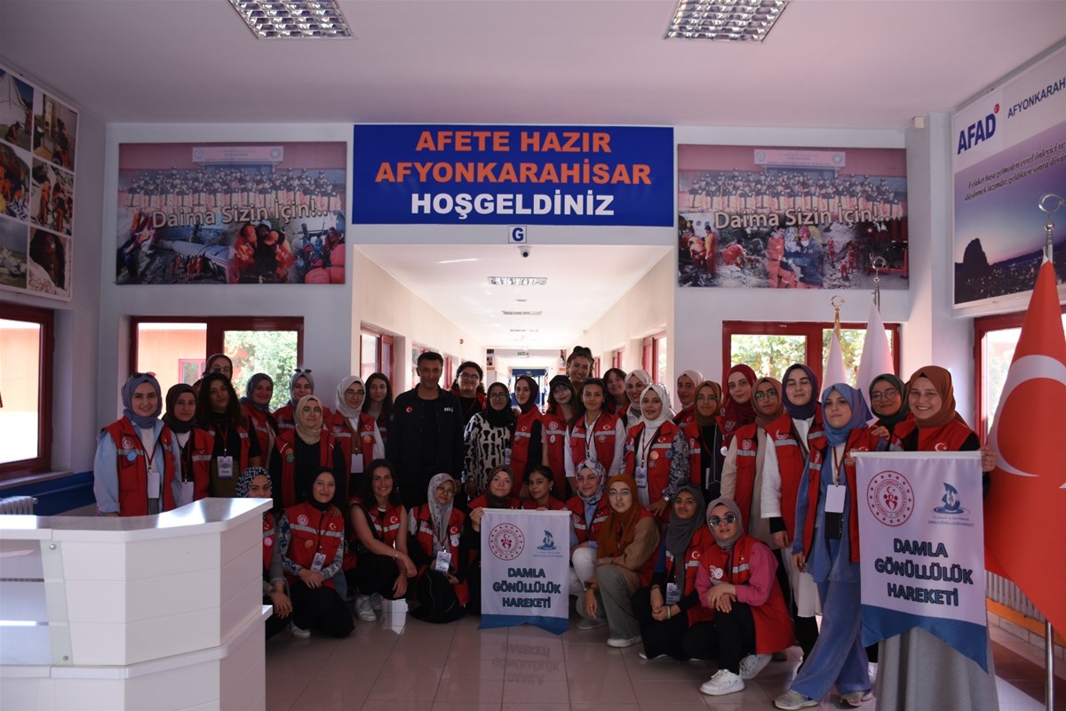 Damla Ekibi Afyonkarahisar'da Gönüllülük Ruhunu Yükseltti