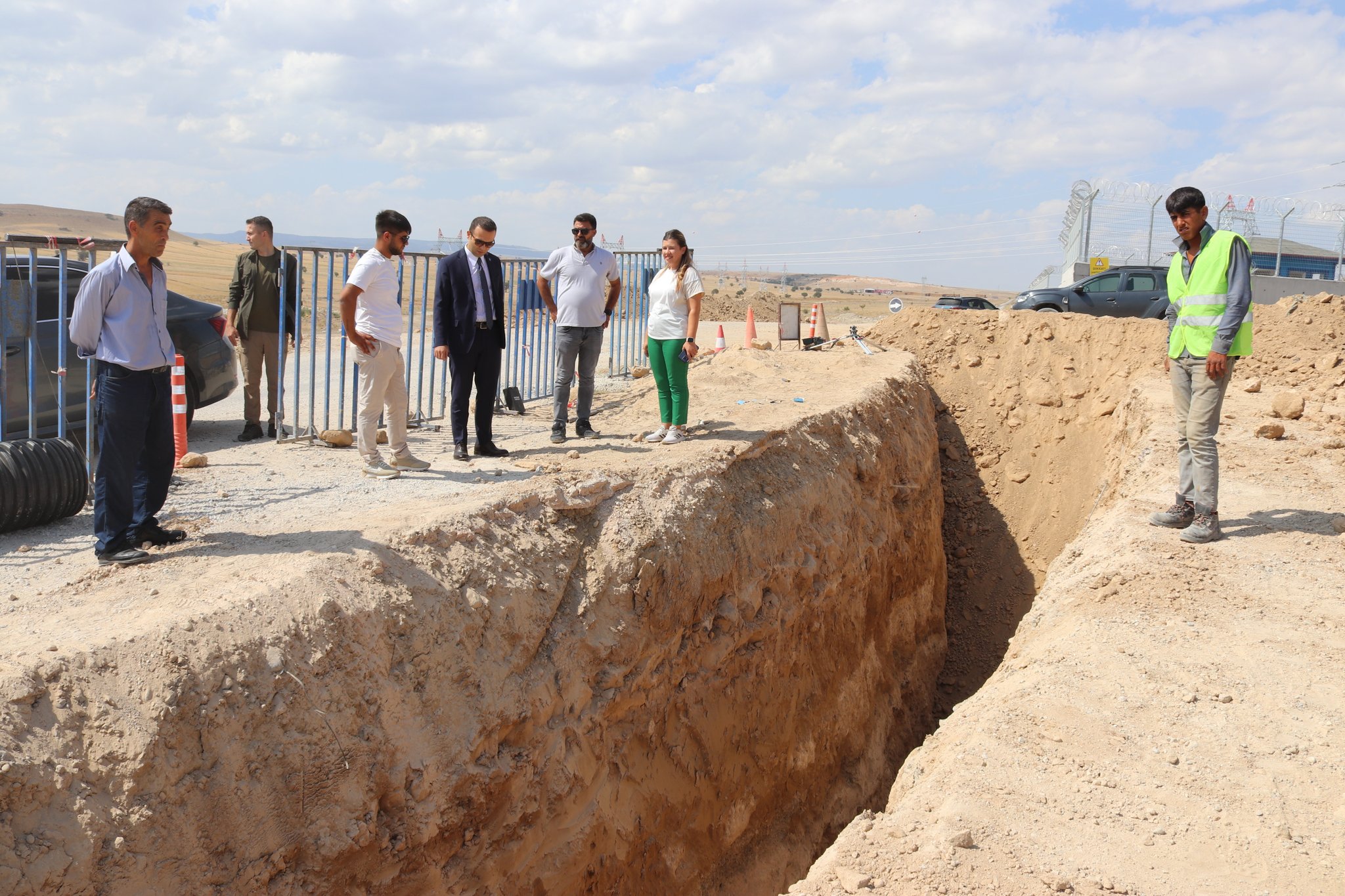 Takdir Toplayan Kaymakam Dazkırı İçin Gecesini Gündüzüne Katıyor