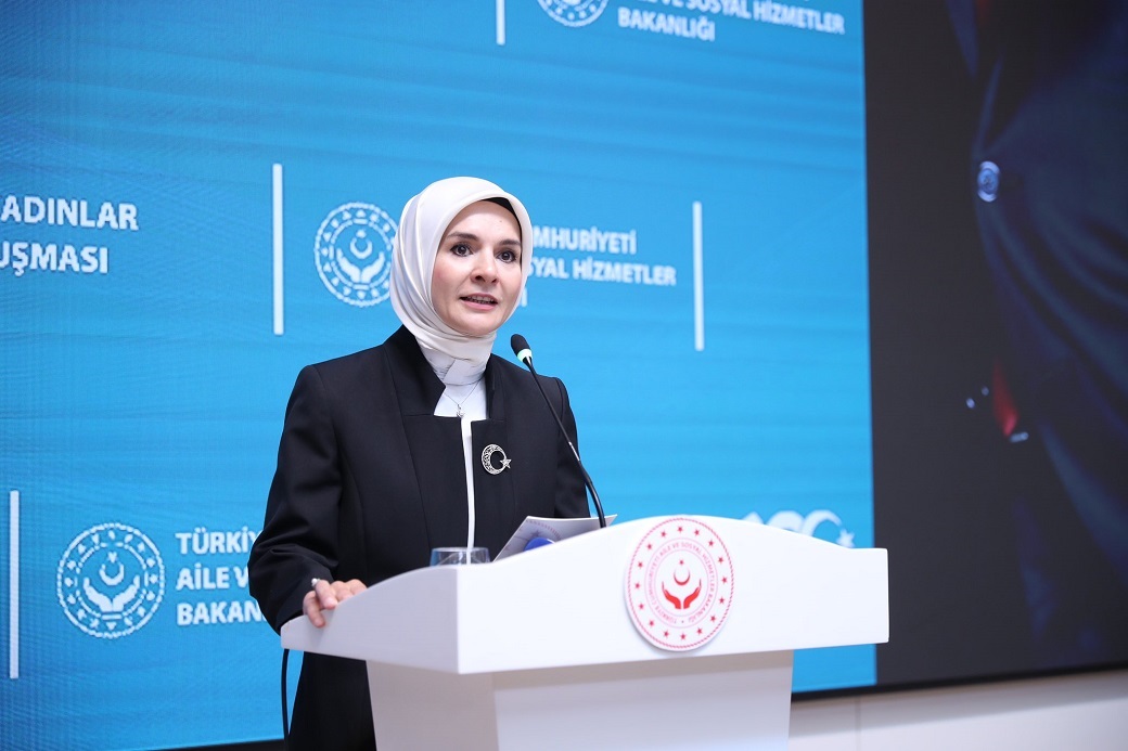 Bakan Göktaş : "Kadın Gazilerimiz Ülkemizin Geleceğinde Önemli Bir Rol Oynuyor"