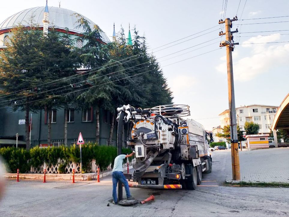 Afyonkarahisar Belediyesi Altyapı Çalışmalarını Sürdürüyor