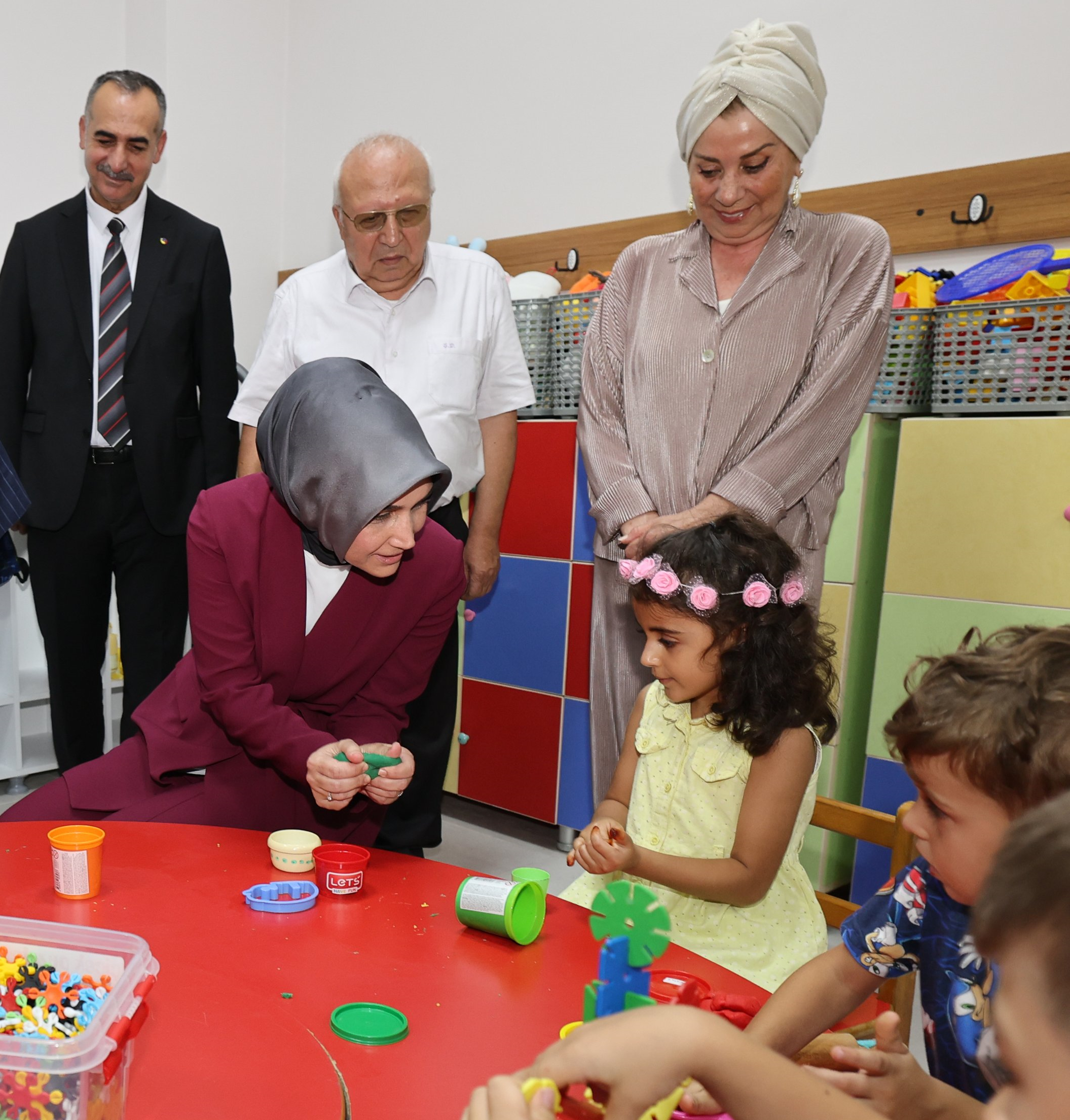 İskenderun'un Çocukları Vali Ablayı Çok Sevdi