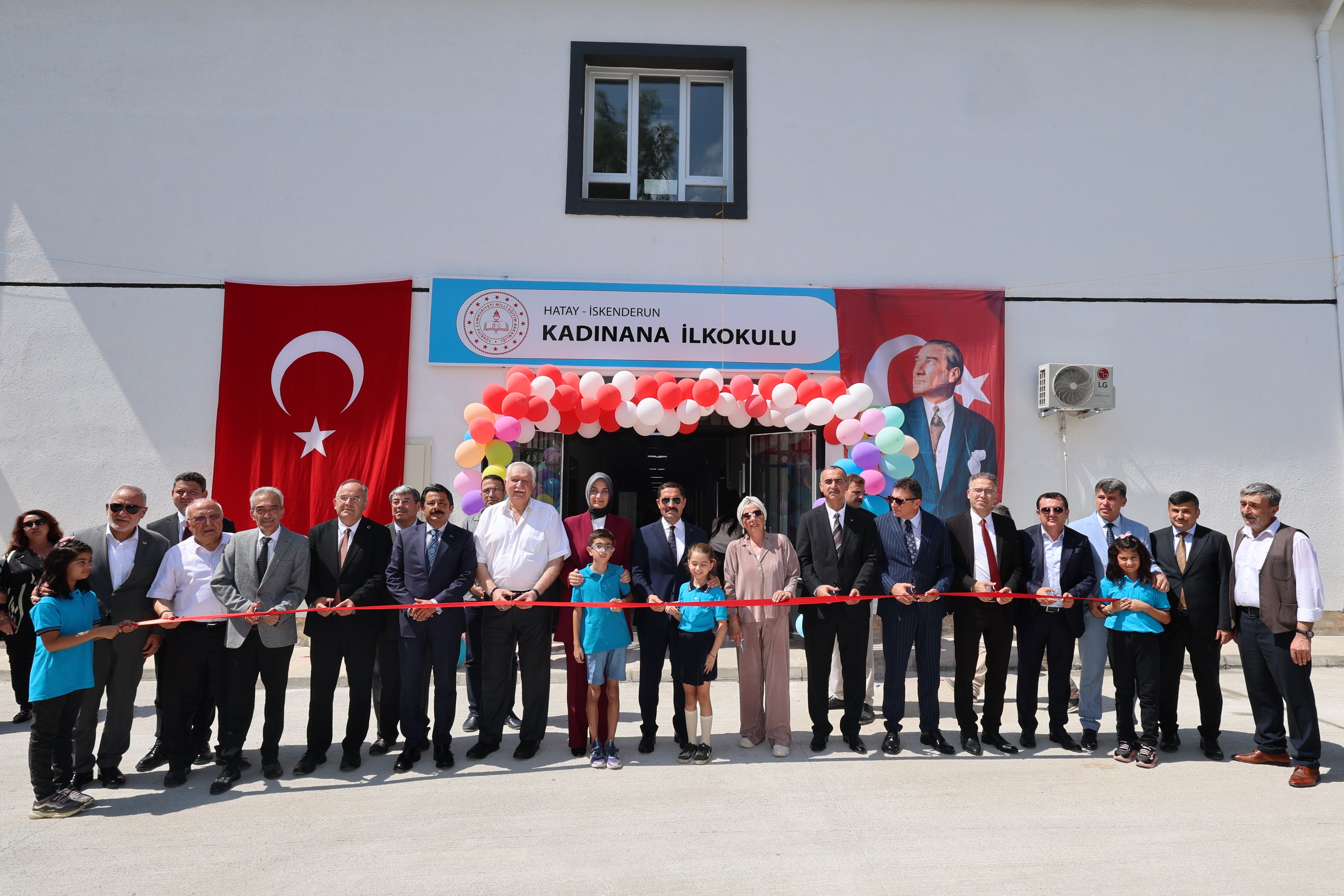 İskenderun’da İnşa Edilen Kadınana İlkokulu’nda Eğitime Başlandı