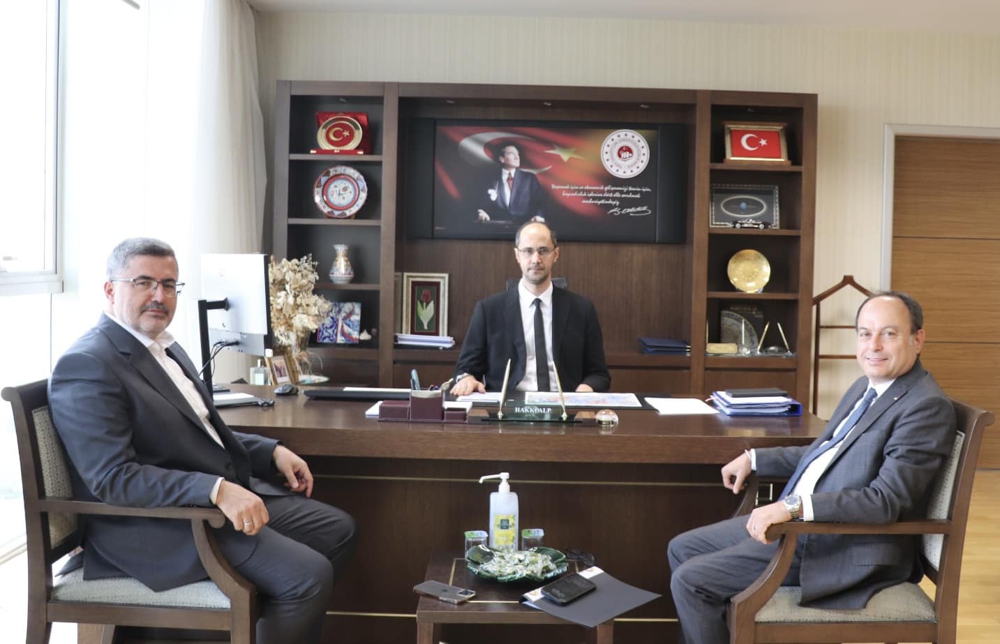 Özkaya ve Serteser'den Kentsel Dönüşüm Başkanlığı'na Ziyaret