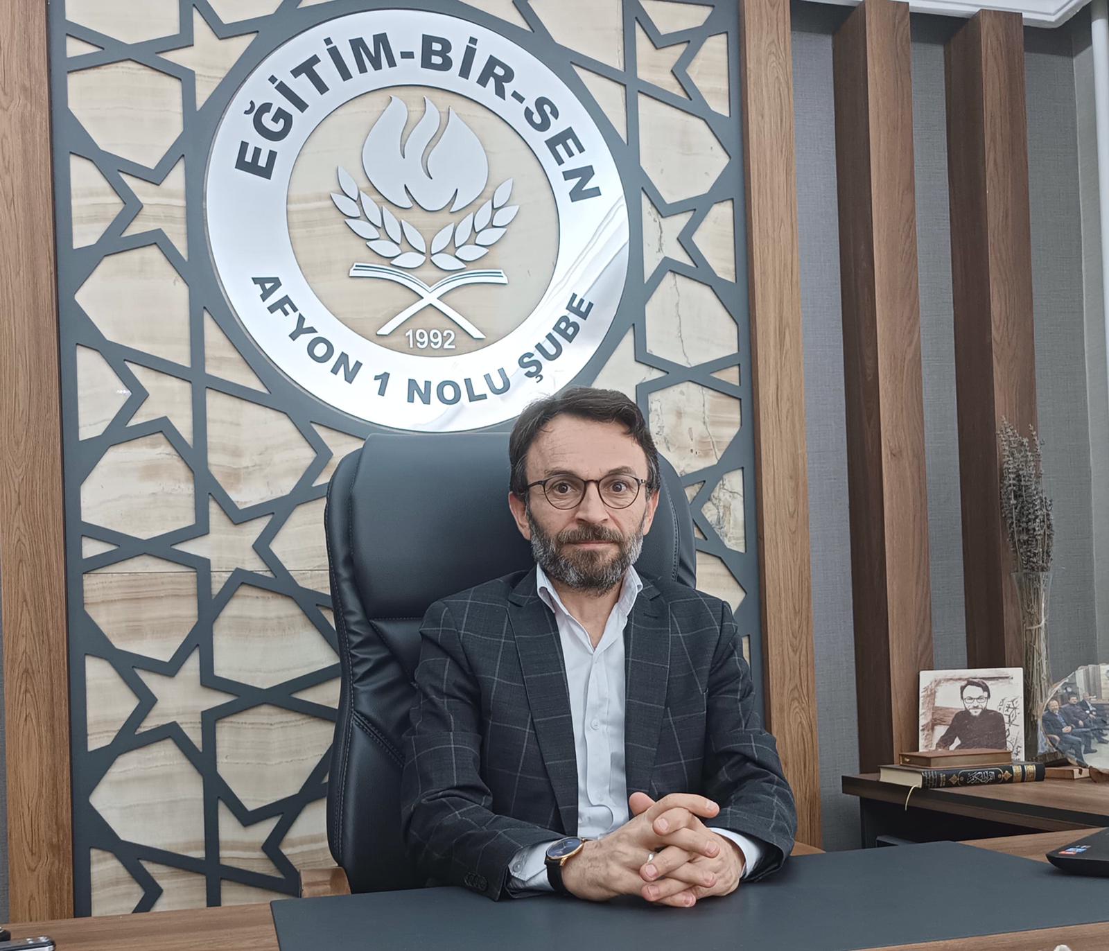 Eğitim Bir-Sen Afyon 1 Nolu Şube Başkanı Mustafa Arslan: "12 Eylül Darbecilerini Lanetliyoruz"