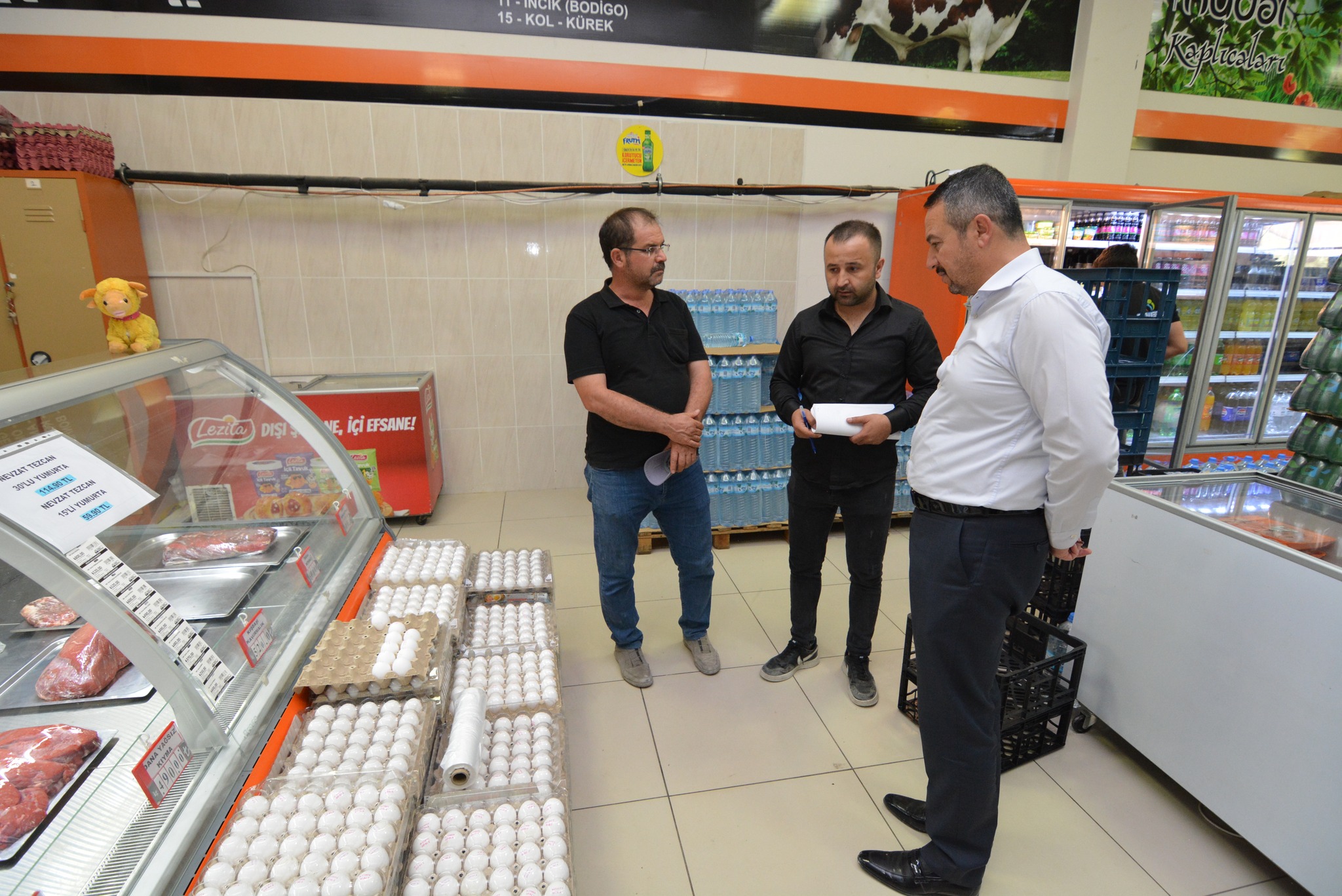 Başkan Öztaş, Hüdai Market Ve Restoran'da Denetim Yaptı