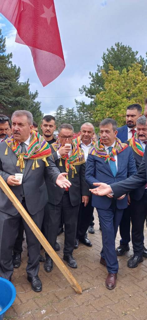 AFYONKARAHİSAR ÇADIRLARI ZİYARETÇİ AKININA UĞRADI