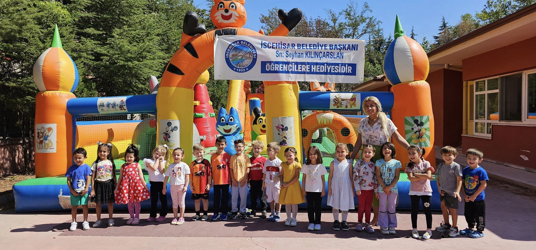 "Her Şey Çocuklarımız İçin" sloganıyla  yola çıktılar