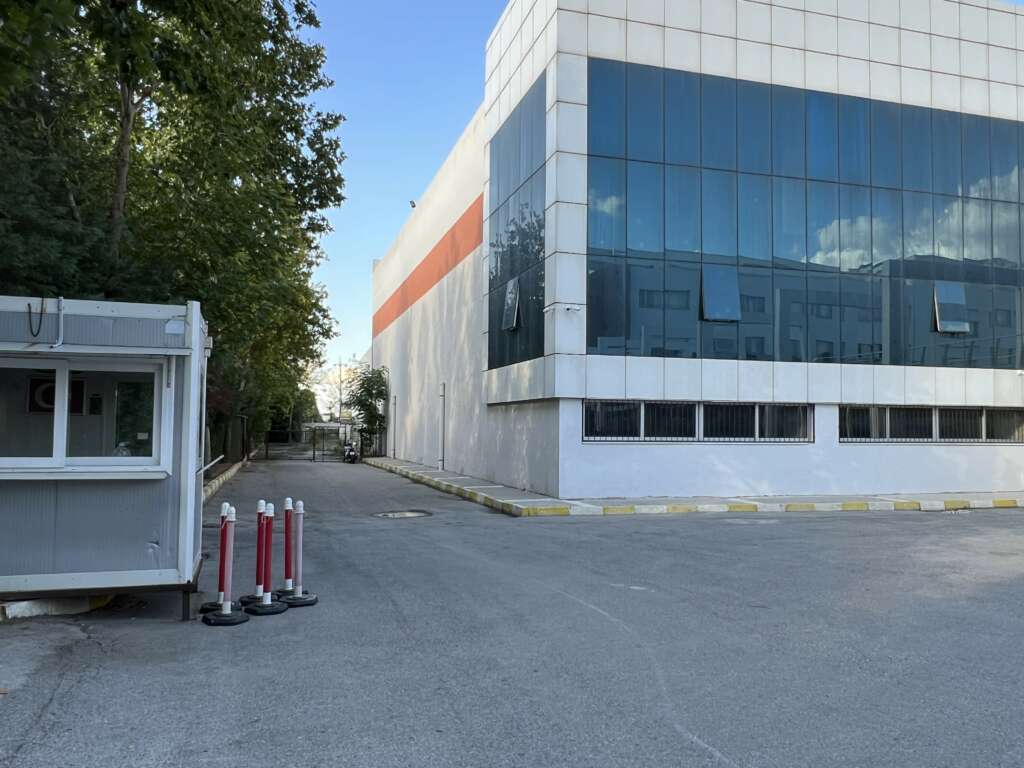 Silah Tutukluk Yaptı, Okul Müdürü Ölümden Döndü