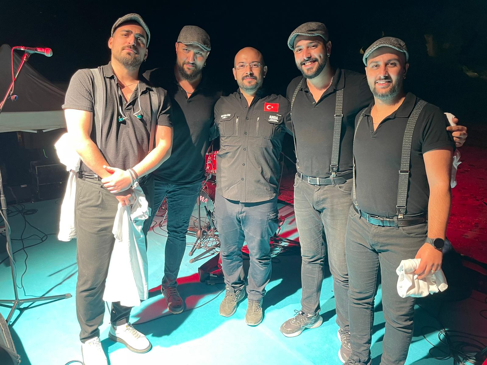 Doğanın ve Sporun Buluşma Noktası: Frig Ultra Koşusu Kampı'nda Gentlemen Band ile Eğlenceli Akşam