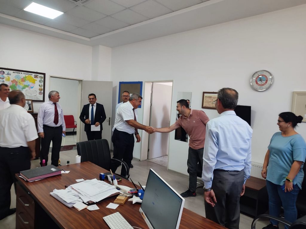 SÜNNETCİ'DEN SÜRPRİZ ZİYARET
