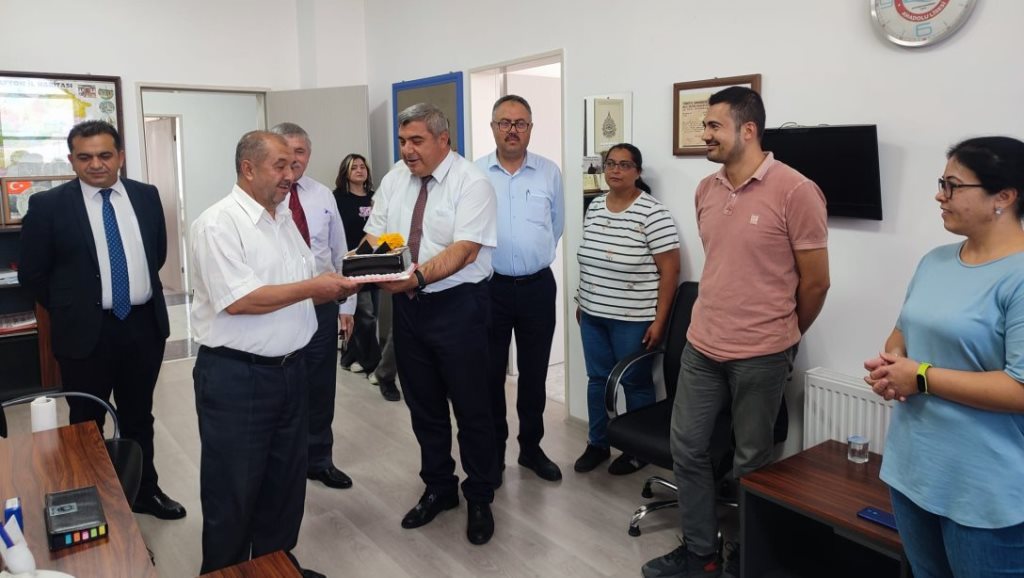 SÜNNETCİ'DEN SÜRPRİZ ZİYARET