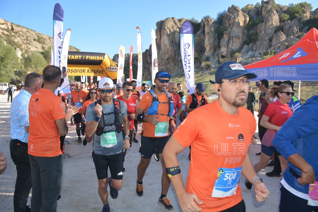AFYONKARAHİSAR'DA ARNİCA 10. FRİG ULTRA MARATONU BAŞLADI