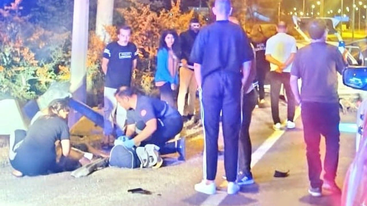 Akıl Almaz Kaza: Bariyerlere ok gibi saplandı