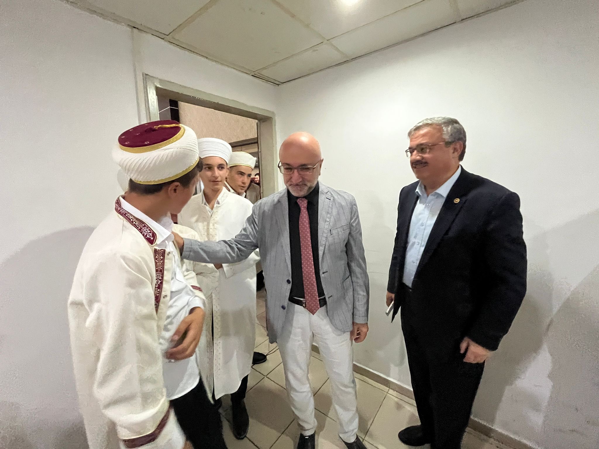 AK PARTİ TEŞKİLATI HAFIZLIK  MERASİMİNE KATILDI