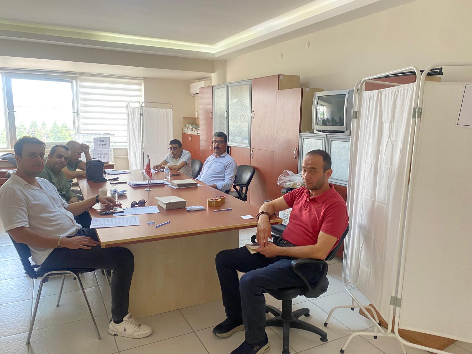 AFYONKARAHİSAR VETERİNER HEKİMLER ODASI’NDA 29. DÖNEM BAŞKANLIK SEÇİMİ BAŞLADI