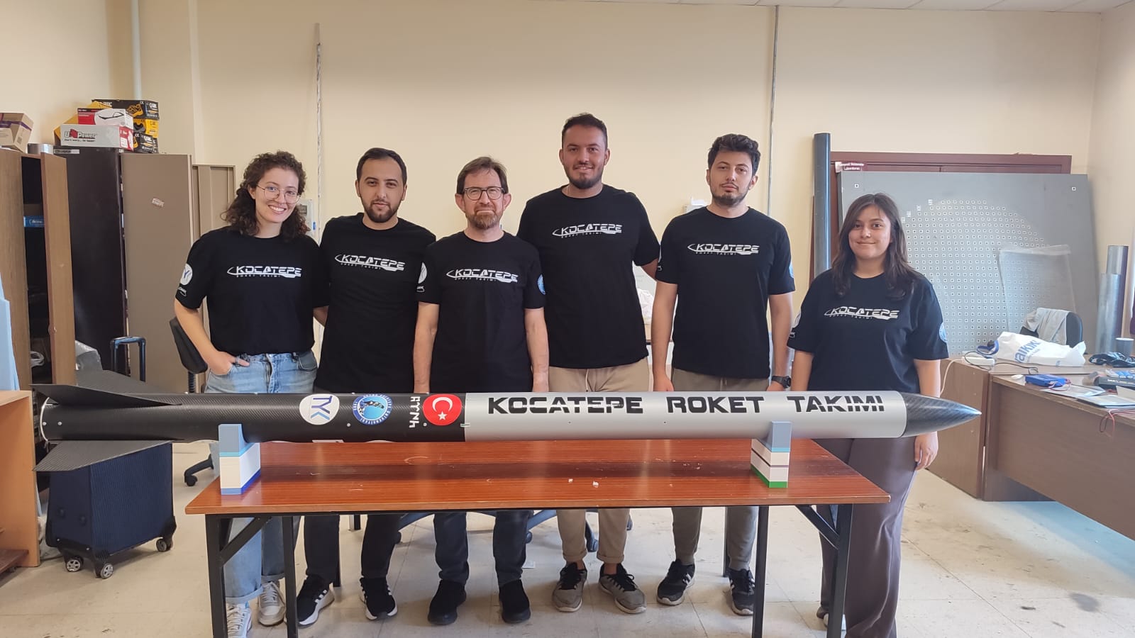 Afyon’un gurur kaynağı...AKÜ’lü öğrencilerin tasarladığı roket fırlatıldı!