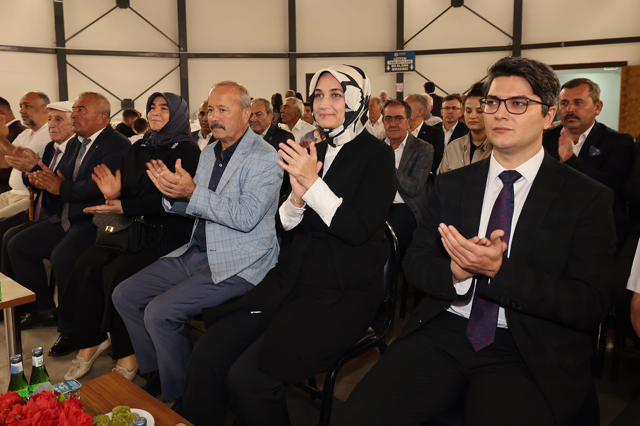 Taşoluk'un Başarılı Sporcularına Vali Yiğitbaşı'ndan Destek