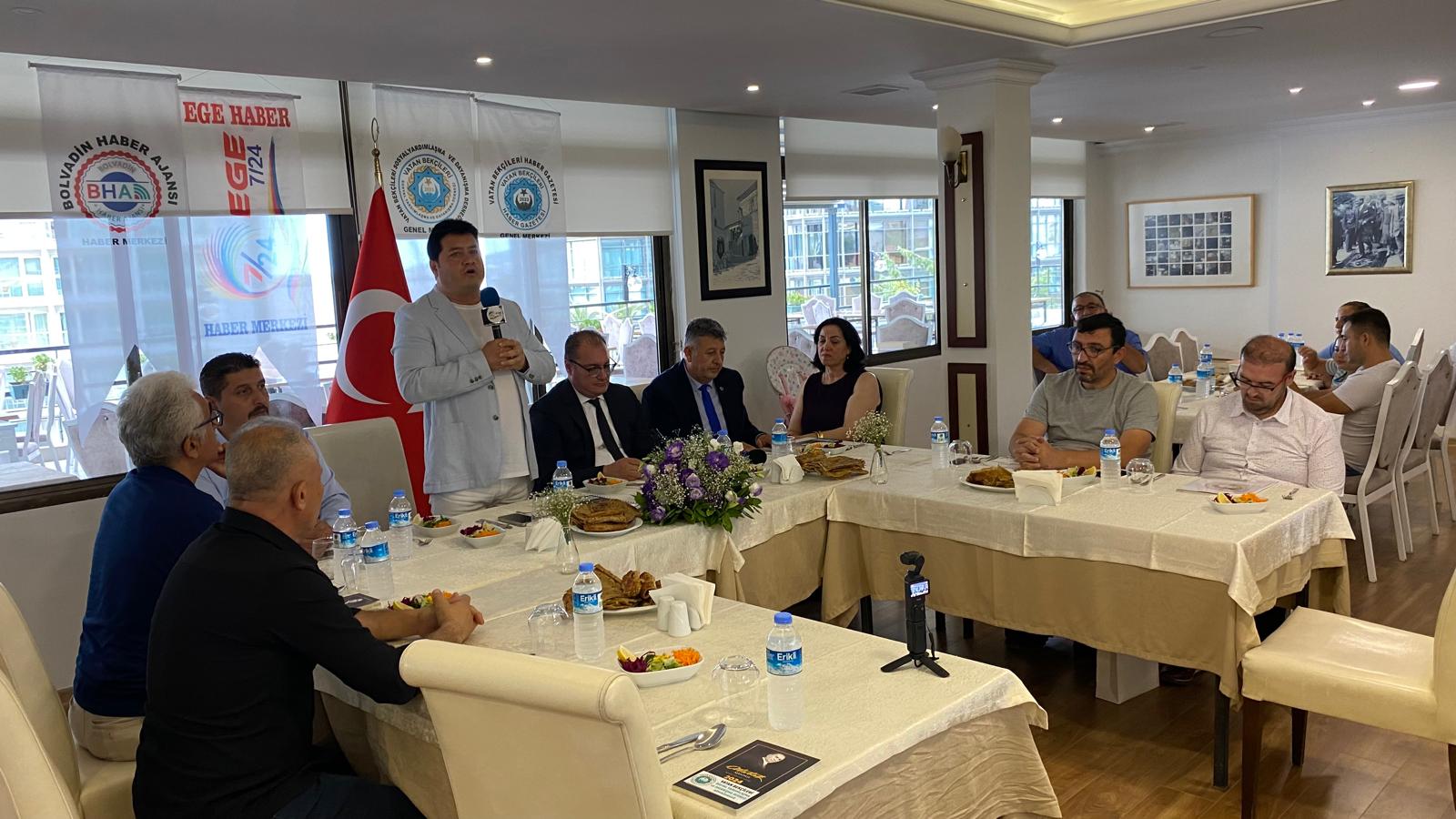 Başkan Aynacı İzmir’de Yaşayan Bolvadinlilerle Bir Araya Geldi
