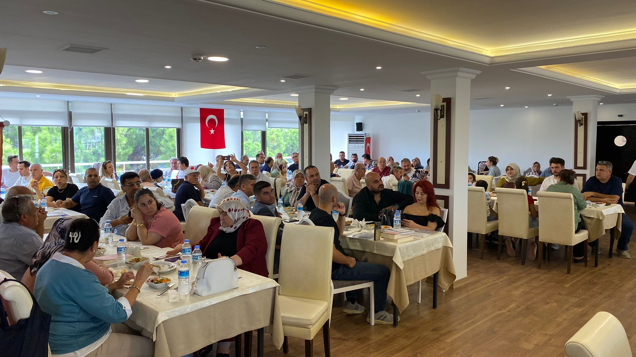 Başkan Aynacı İzmir’de Yaşayan Bolvadinlilerle Bir Araya Geldi