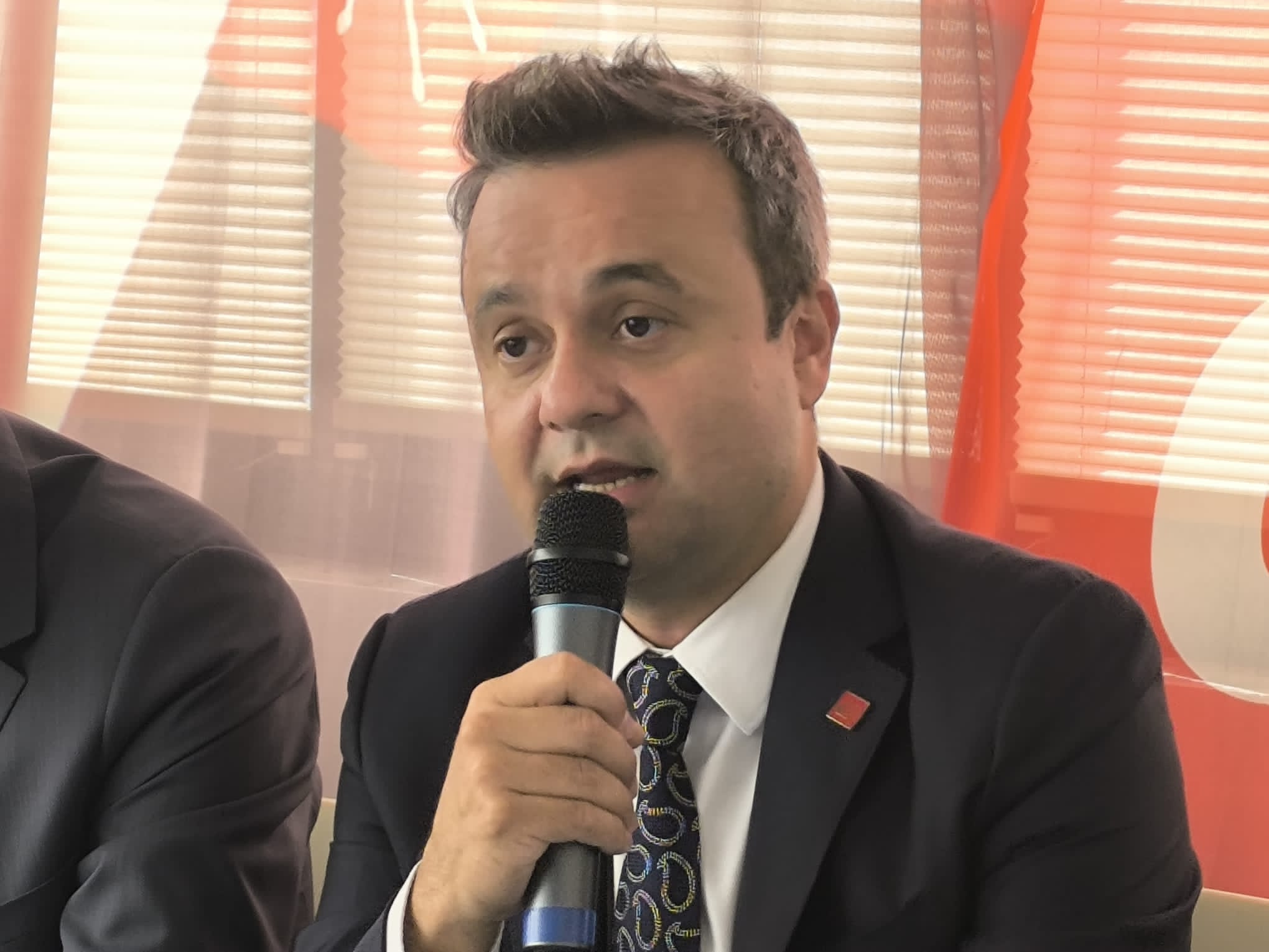 Özçağdaş: Ak Parti Nurettin Topçu’nun Görüşleriyle Ülkeyi 150 Yıl Geride Bırakmak İstiyor”