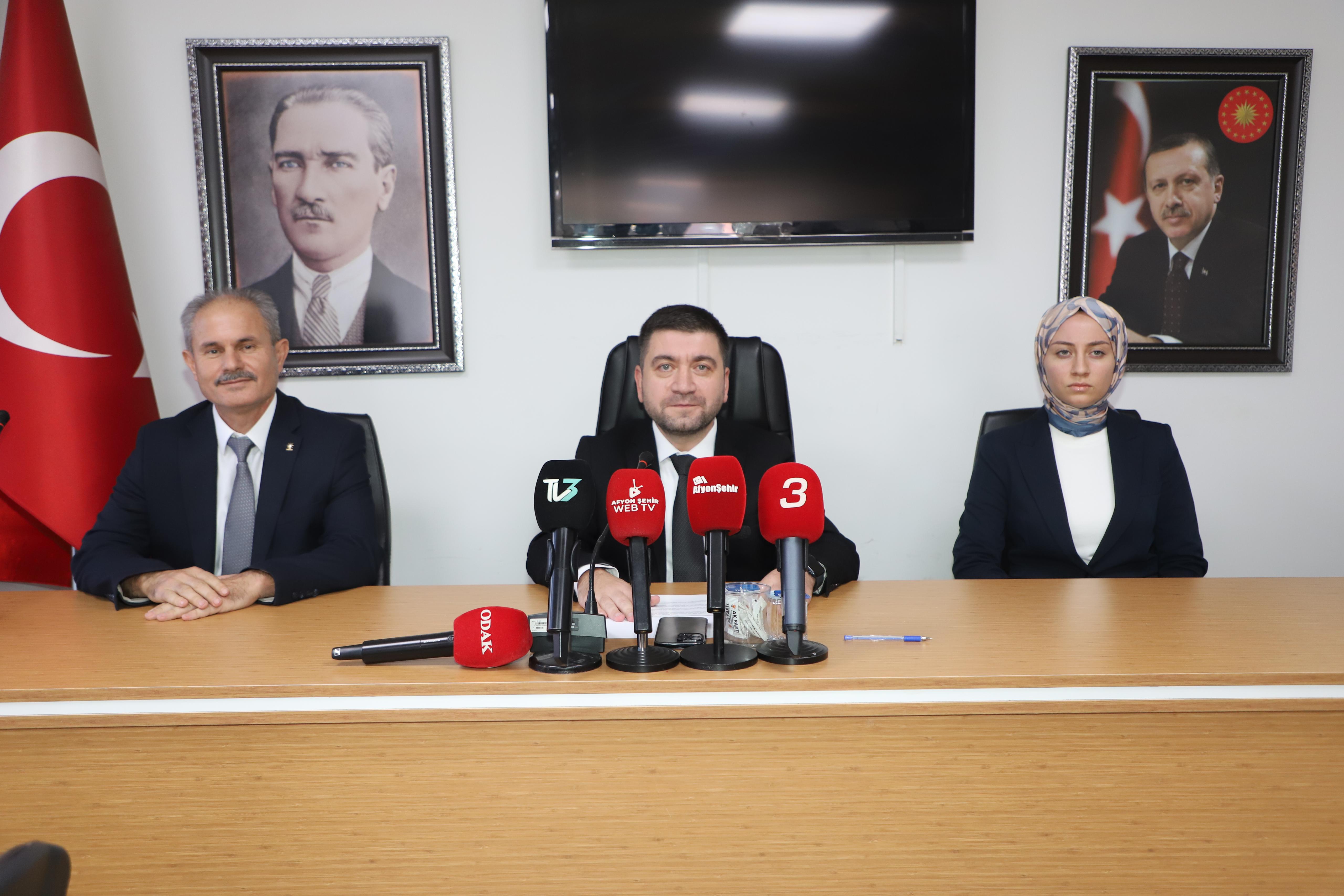 AK PARTİ'Lİ SEVİM:  "BAŞKAN KÖKSAL, HER FIRSATTA BİZİ SUÇLAMAK YERİNE SÖZLERİNİ YERİNE GETİRSİN"