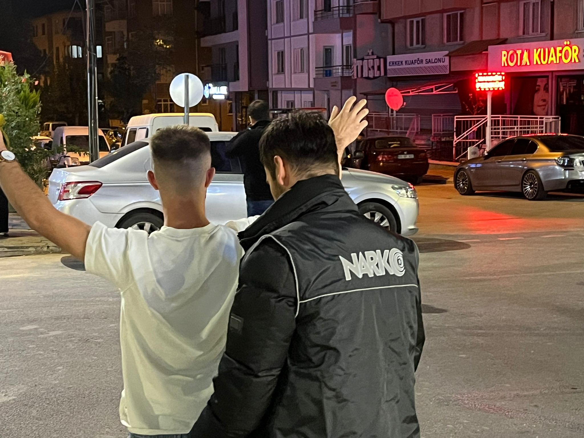 Afyon Polisinden Şok Uygulama Zehir Tacirlerine Geçit Yok
