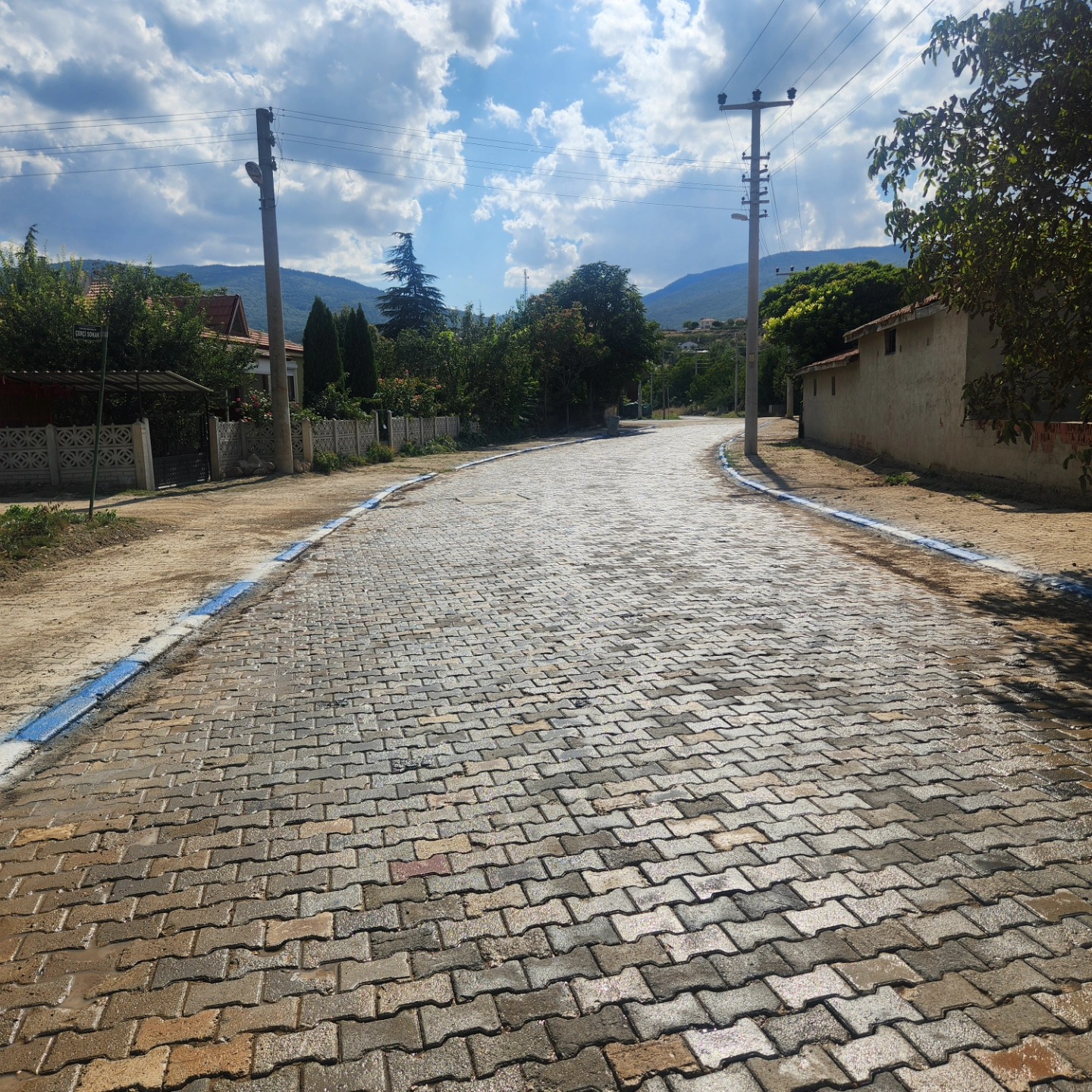Beldenin Çehresi Değişiyor Başkan Ölmez Projeleri Yakından Takip Ediyor