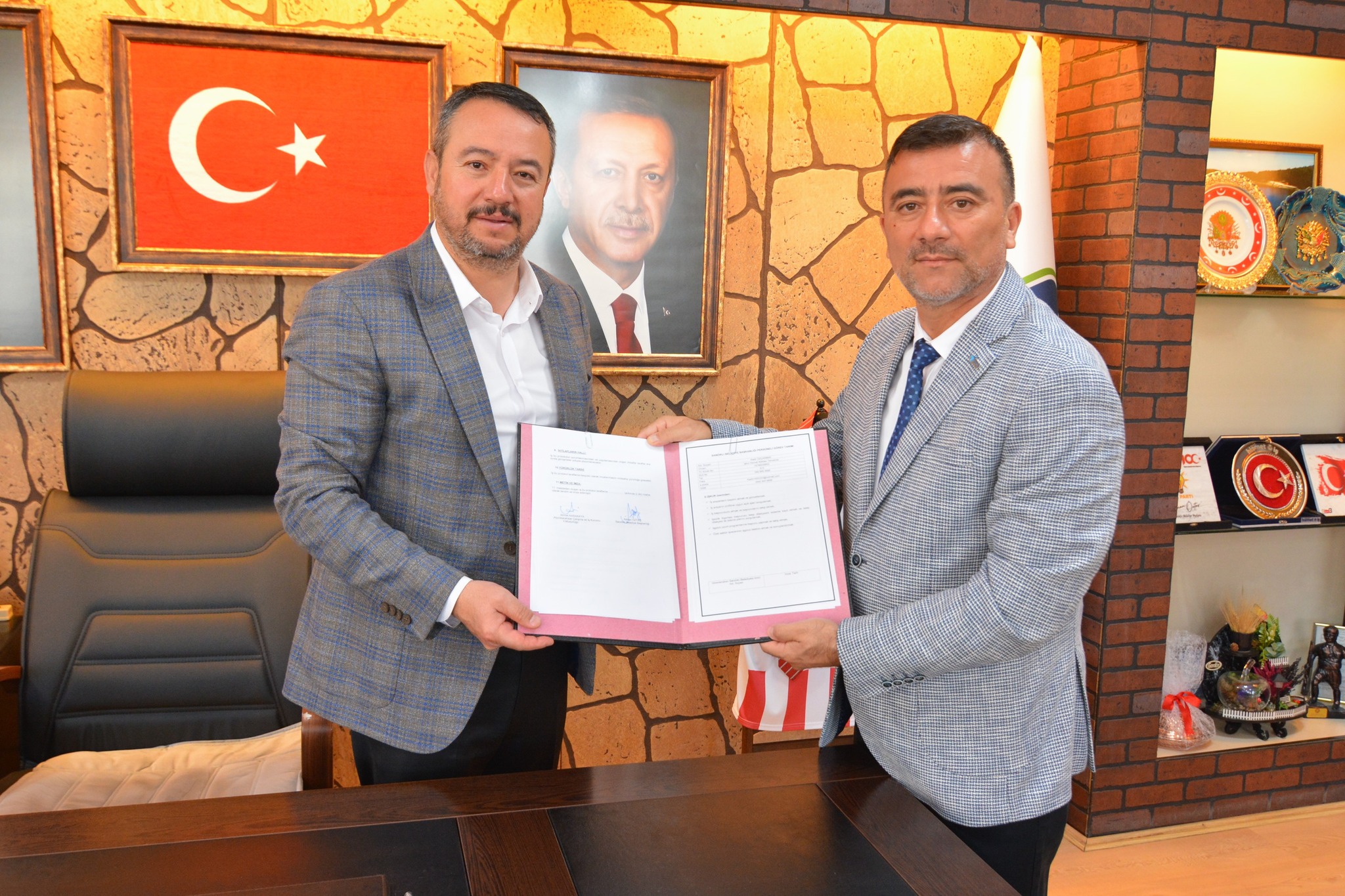 İŞKUR ve Sandıklı Belediyesi Arasında İşbirliği Protokolü İmzalandı