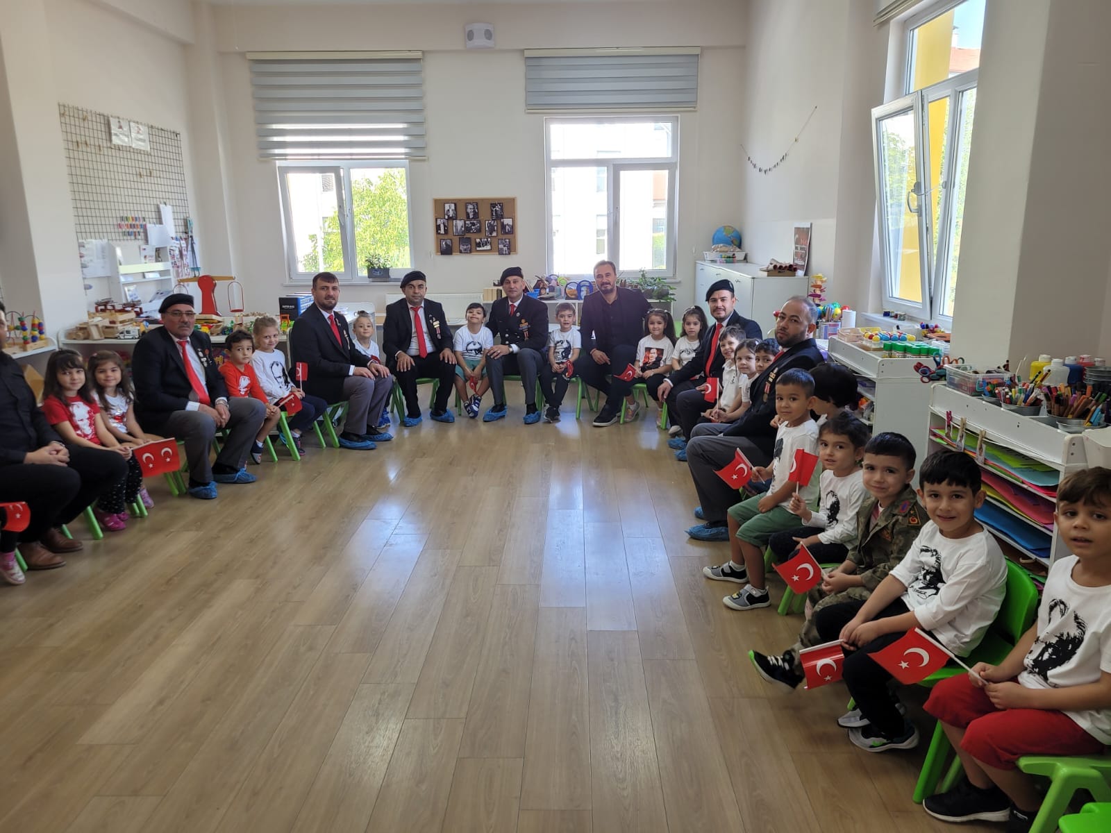 Minik Kalplerden Gazilere Anlamlı Ziyaret