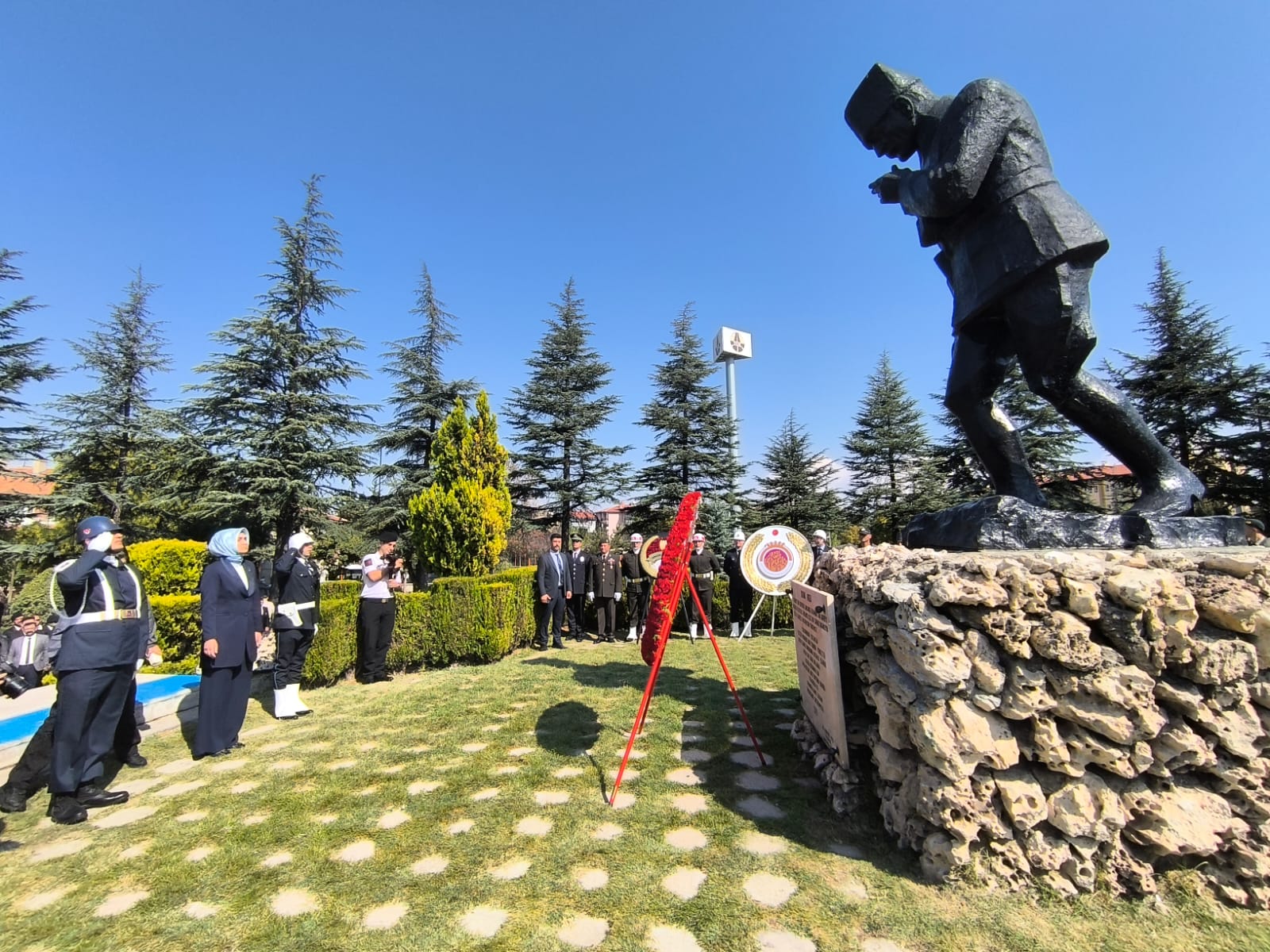 “19 Eylül Vatan Uğruna Canlarını Adayanların Günüdür”