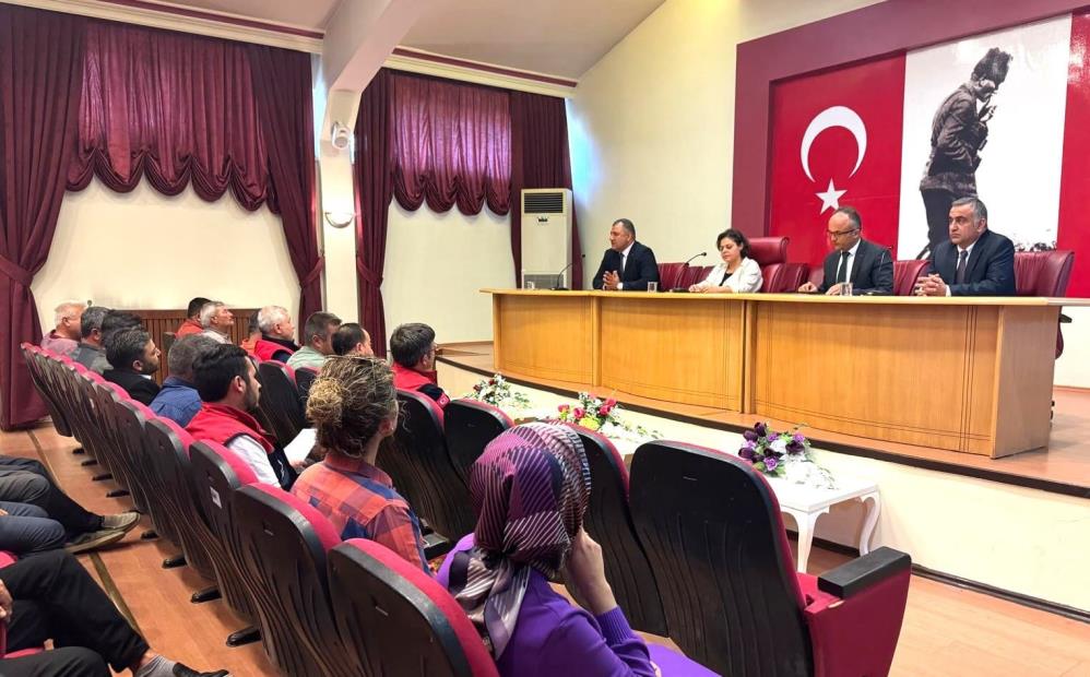‘TARSİM tanıtım ve bilgilendirme toplantısı’ Çiftçiler tarım sigortası konusunda bilgilendirildi