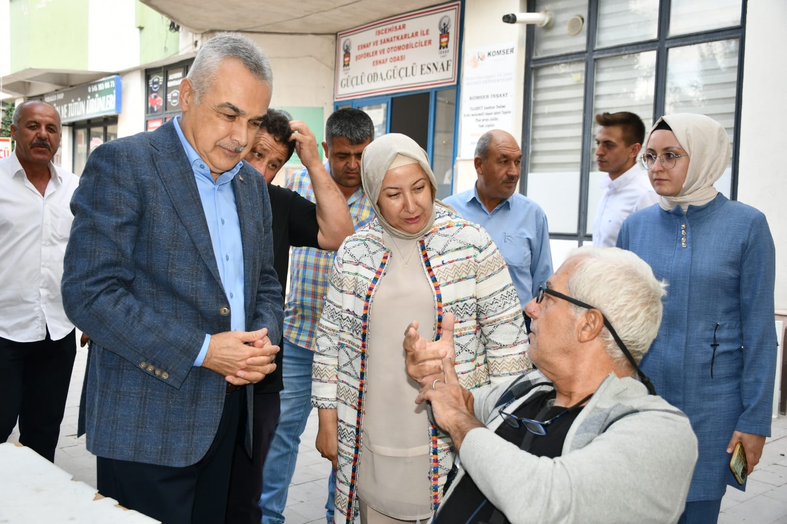 AK Parti Aydın Milletvekili Savaş, İscehisar'da Ziyaretler Gerçekleştirdi