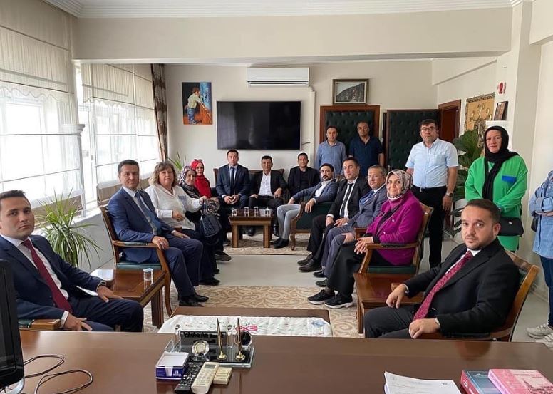KAYMAKAM BİLDİRİCİ'Yİ MAKAMINDA ZİYARET ETTİLER
