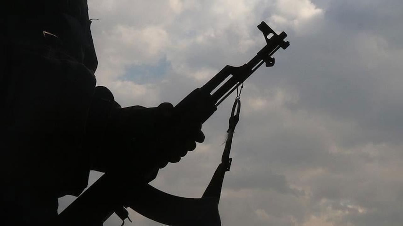 1 PKK’lı terörist teslim oldu