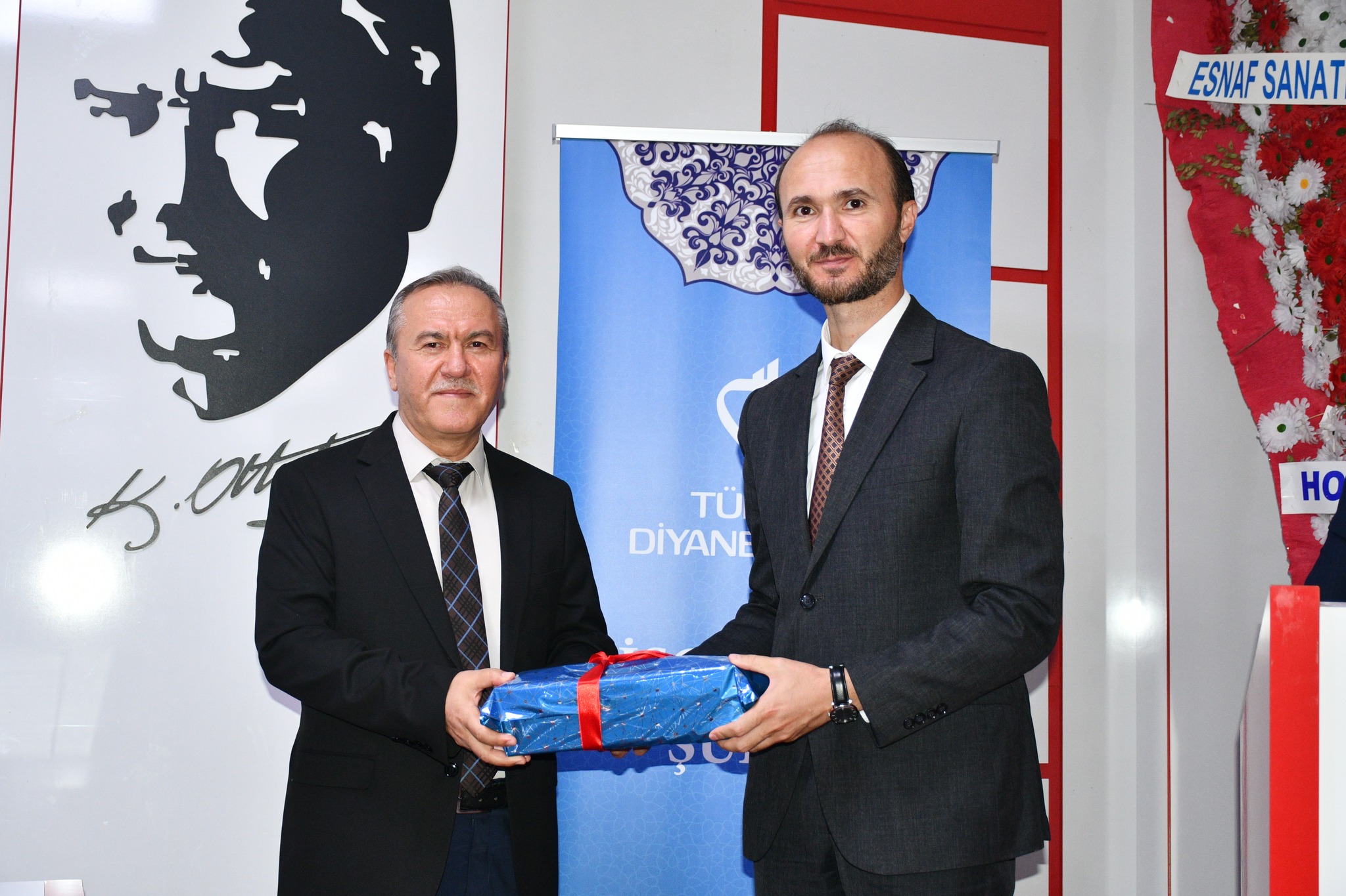 MEVLİD-İ NEBİ HAFTASI  NEDENİYLE KONFERANSTA BULUŞTULAR