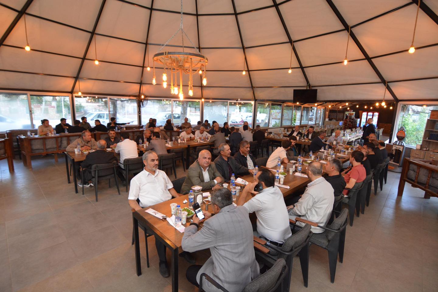 Sandıklı Belediyesi’nden Din Görevlilerine Özel Yemek Programı