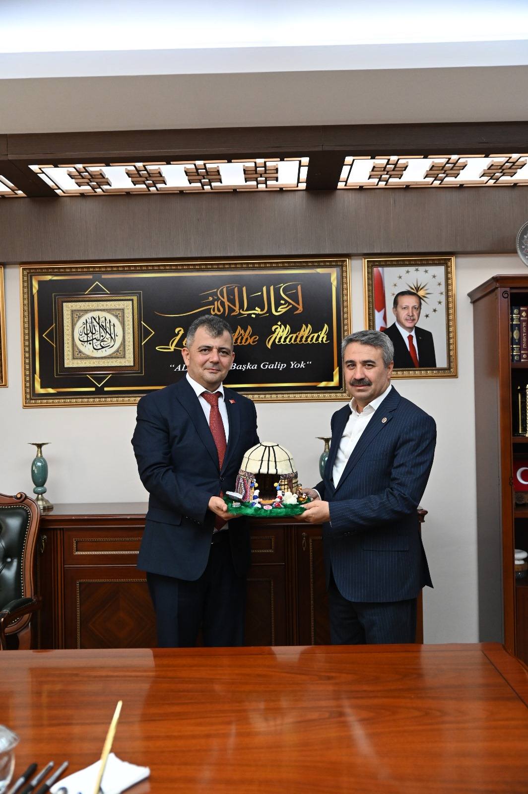 MİLLETVEKİLİ KAYIŞ'TAN BAŞKAN KOYUNCU'YA ZİYARET