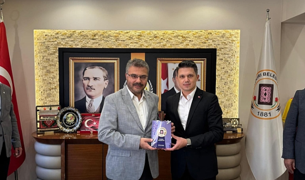 AK Parti Aydın Milletvekili Ömer Özmen, Türkiye Buluşmaları Kapsamında Dazkırı'yı Ziyaret Etti
