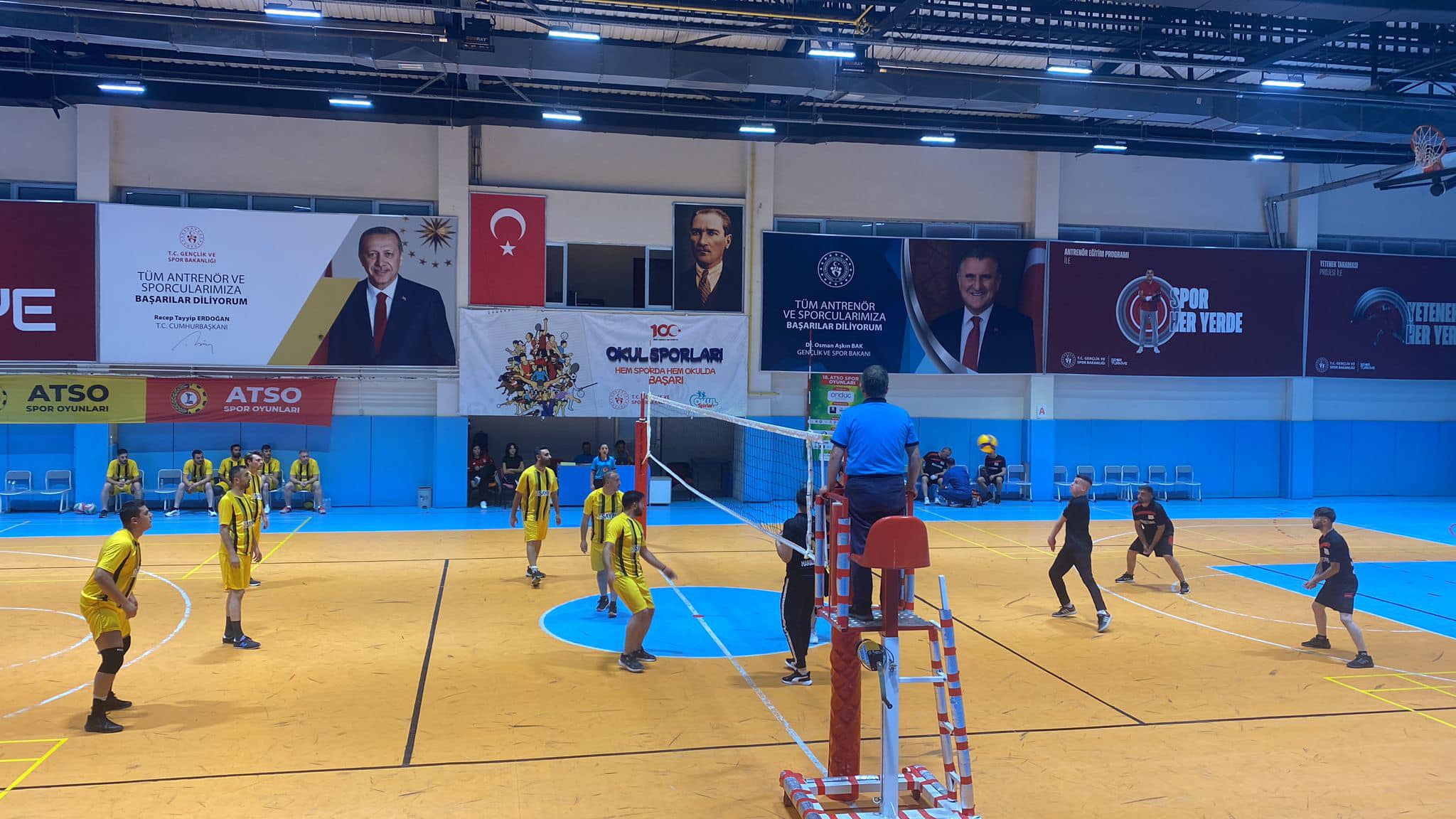18. ATSO Spor Oyunları Voleybol Müsabakaları Başladı