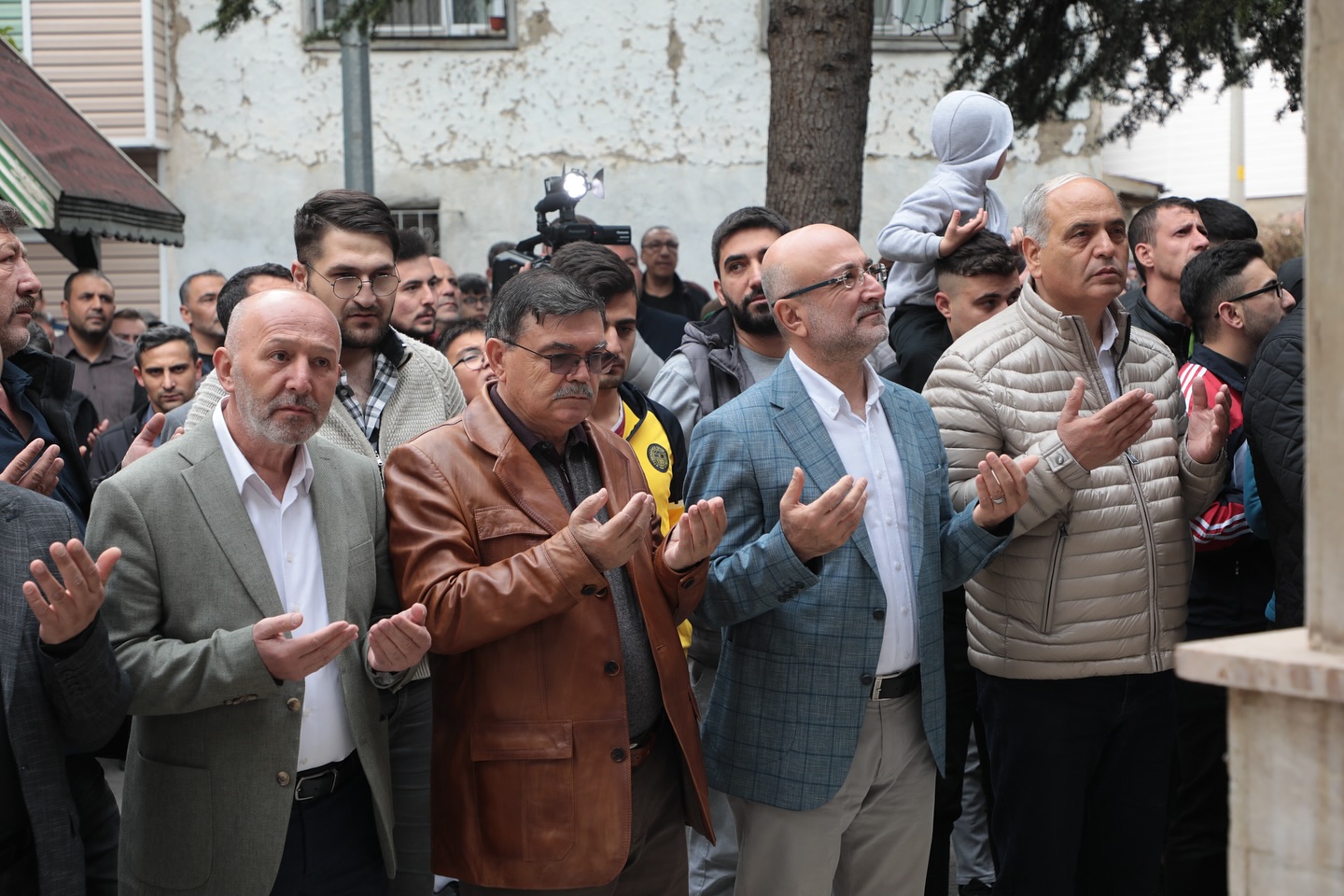 AK Parti İl Başkanı Şahin Genç Askerler İçin Dua Programında