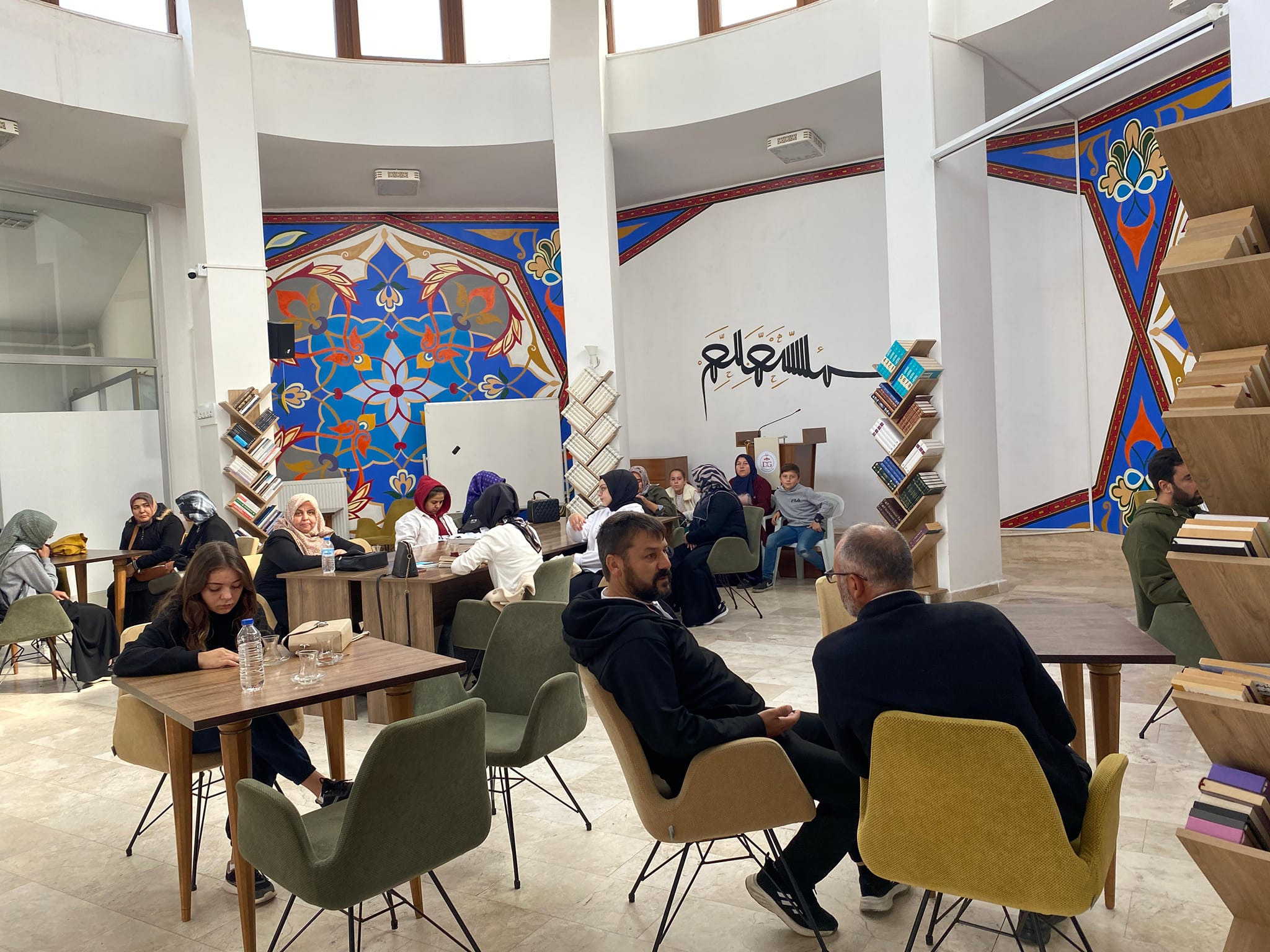 Diyanet Gençlik'ten DHBT Sınavı'na Destek
