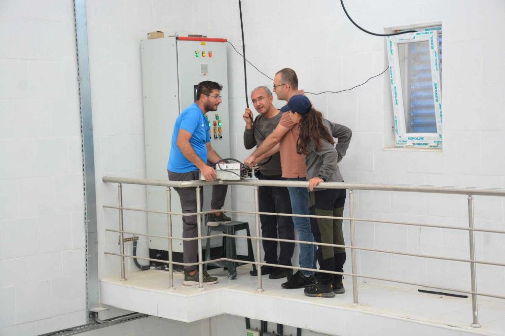 UHF RÖLESİ SUSUZ'DA KURULDU