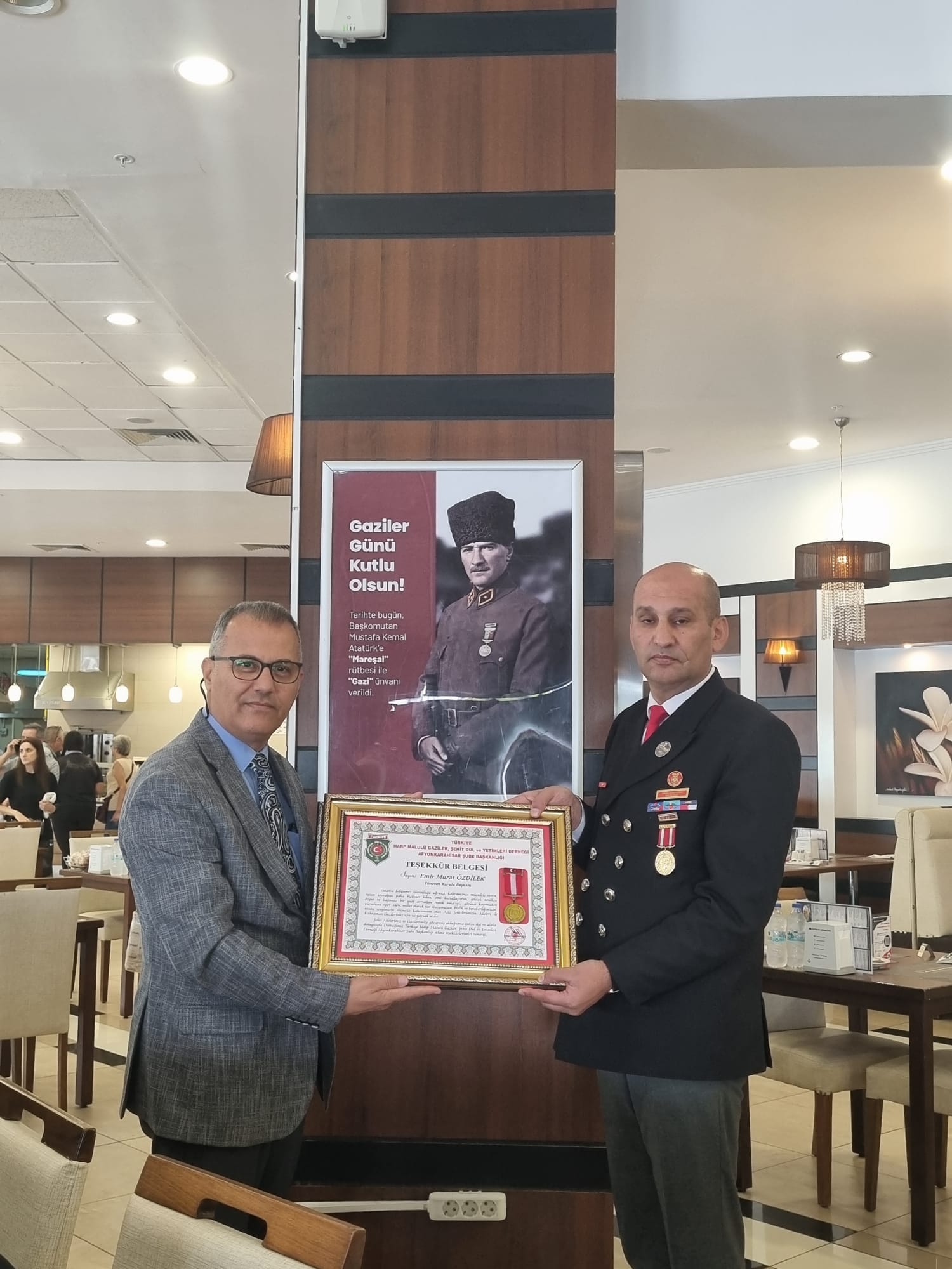 Özdilek, Gazileri Ağırladı