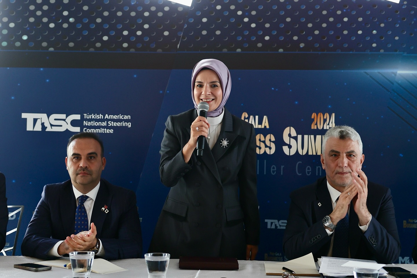 Aile ve Sosyal Politikalar Bakanı Mahinur Özdemir Göktaş, Türk-Amerikan Toplumuyla Buluştu