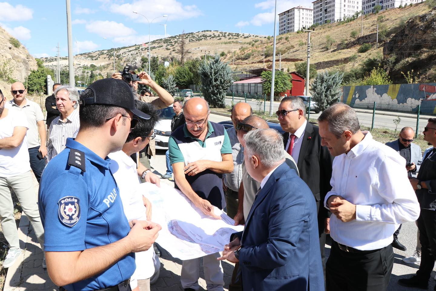 DİNAR TRAFİĞİ TOPLANTIDA DERİNLEMESİNE ELE ALINDI