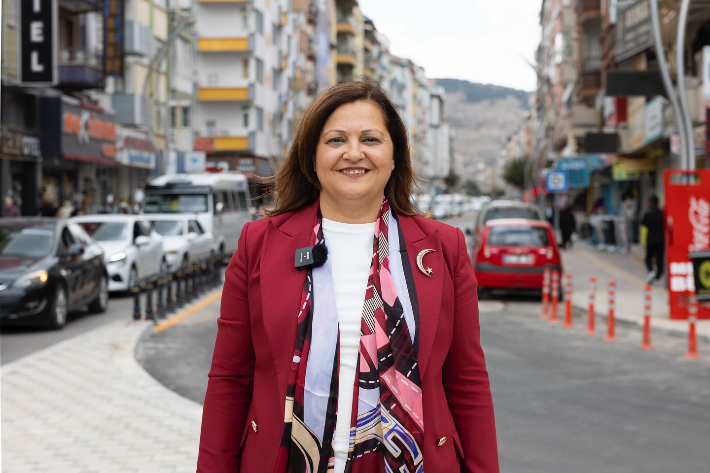 Başkan Burcu Köksal, Ambar Yolunu İnceledi ve Esnafla Buluştu