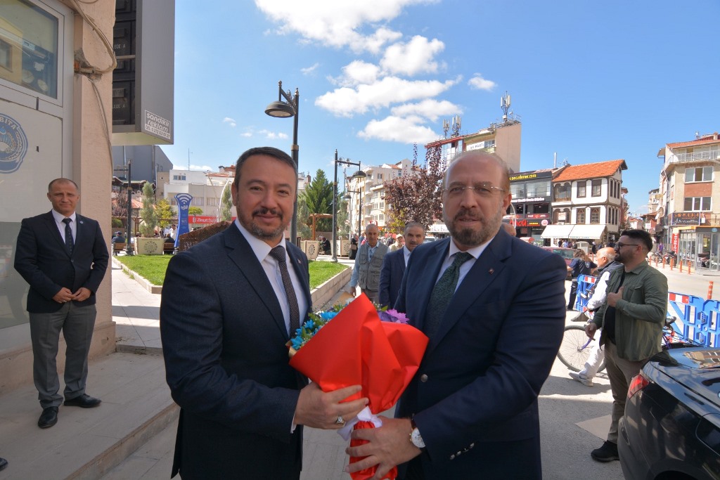 BAKAN YARDIMCISI NEVZAT ŞATIROĞLU SANDIKLI'YI ZİYARET ETTİ