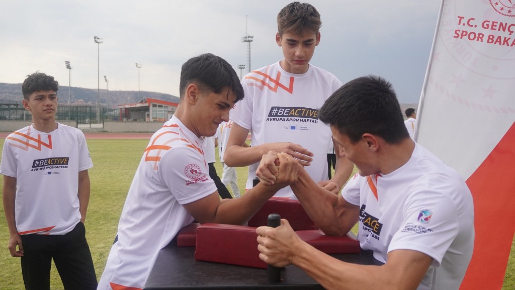 AFYONKARAHİSAR'DA AVRUPA SPOR HAFTASI COŞKUYLA KUTLANDI